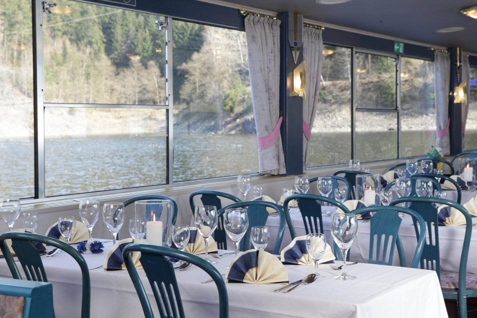 Restaurant im Salon Hauptdeck