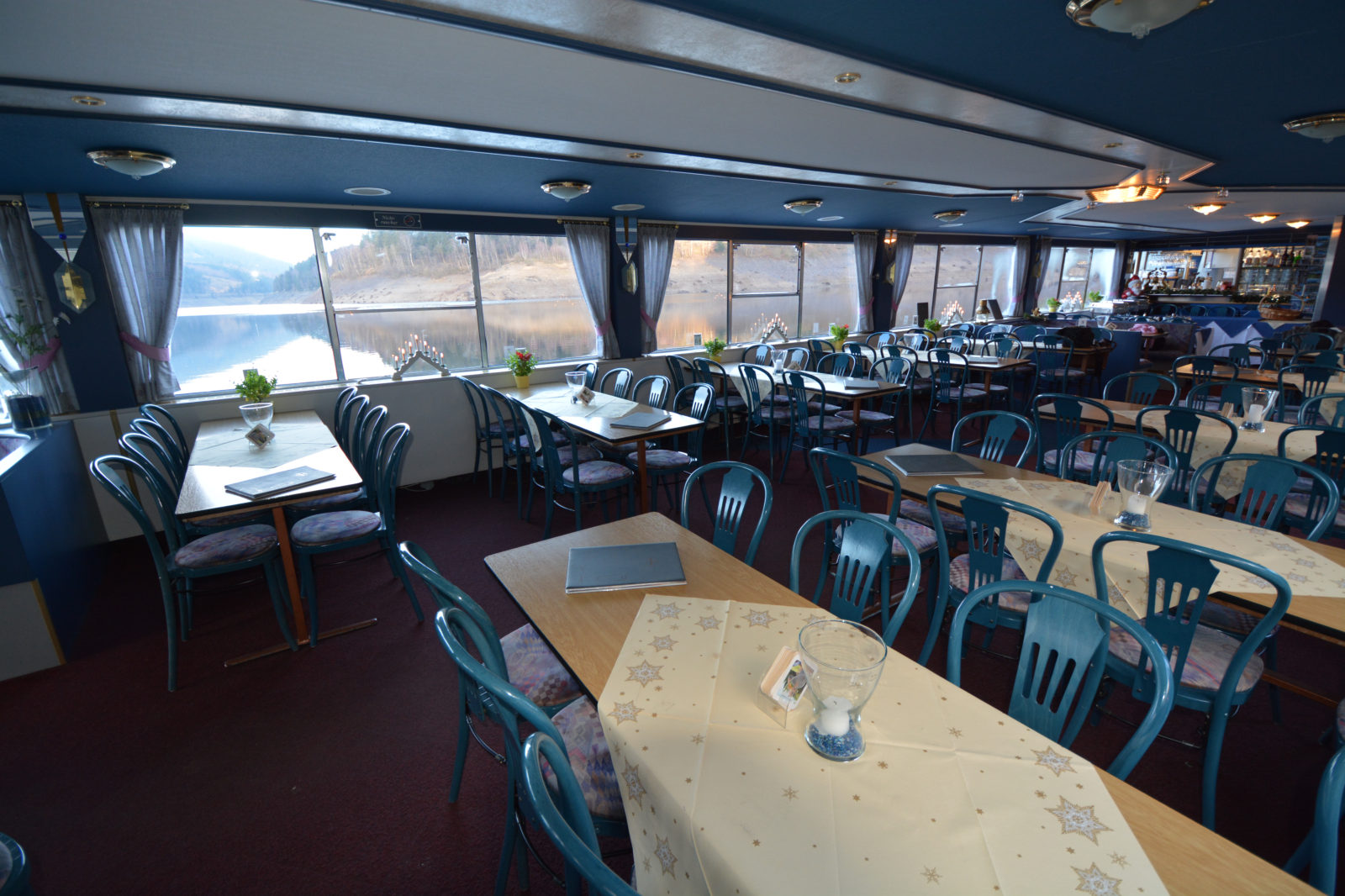 Salon Hauptdeck mit Panoramafenstern