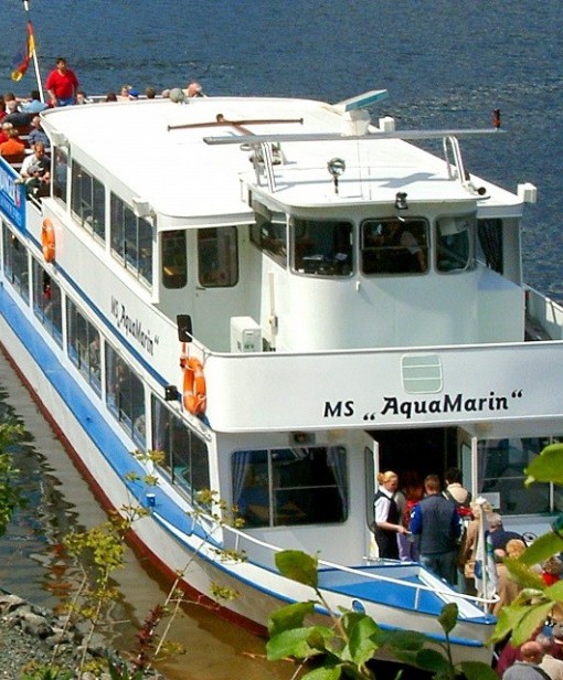 MS AquaMarin beim Anleger